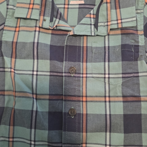 Cat & Jack button up - Picture 1 of 4